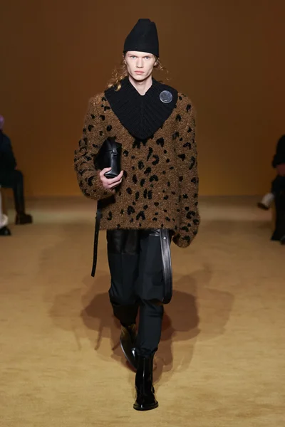 Look 36